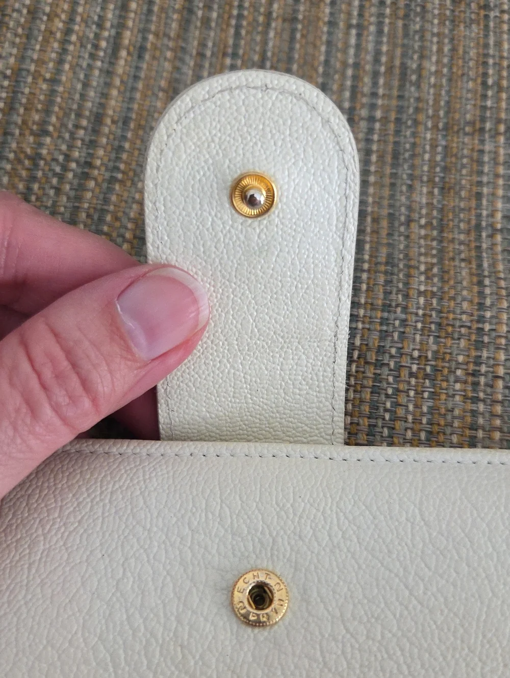Bulgari White Leather Wallet with Gold-Tone Logo